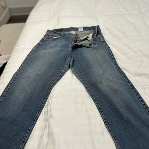 Vintage Lucky Brand Women's Straight Leg Jeans in Medium Blue Wash